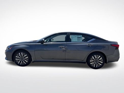 New 2026 Nissan Altima 2.5 SV FWD image 4