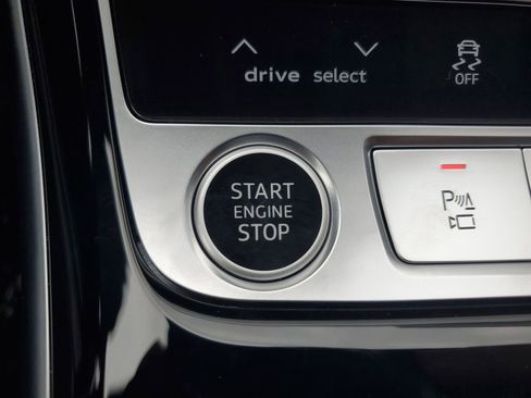New 2026 Audi A8 L 3.0T AWD/4WD image 30