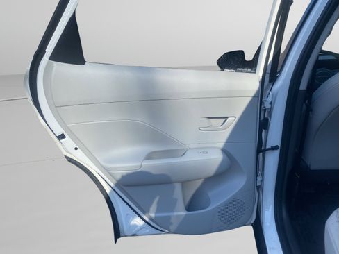 Used 2024 Hyundai Kona SEL image 10