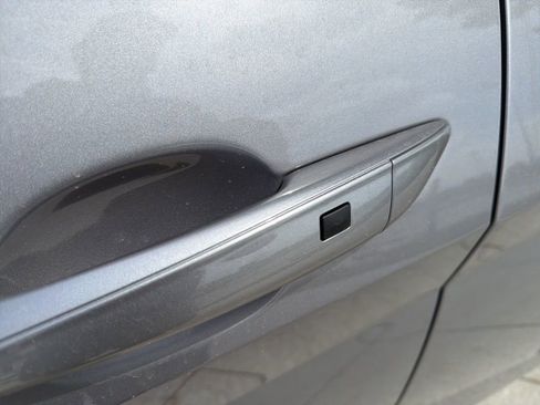 New 2026 Hyundai Elantra Limited FWD image 11