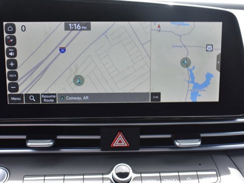Used 2025 Hyundai Elantra SEL FWD image 24