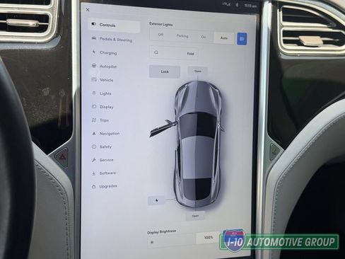 Used 2015 Tesla Model S 70 RWD image 31