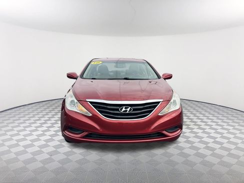 Used 2012 Hyundai Sonata GLS FWD image 2