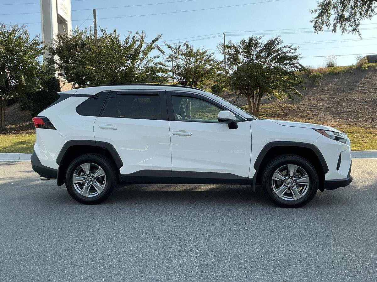 Used 2024 Toyota RAV4 XLE w/ Convenience Package FWD image 6