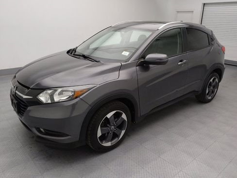 Used 2018 Honda HR-V EX-L image 2