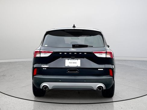 Used 2020 Ford Escape SE image 9