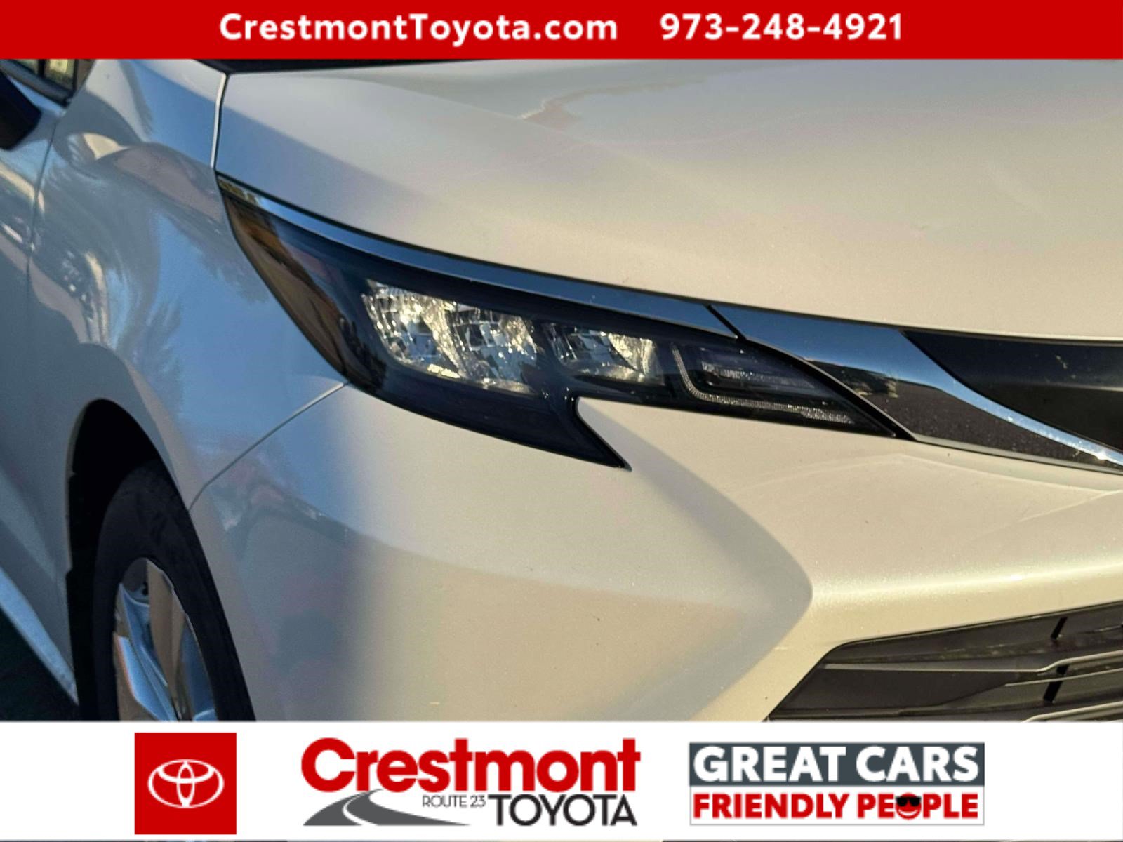 Used 2026 Toyota Sienna XLE AWD/4WD image 7