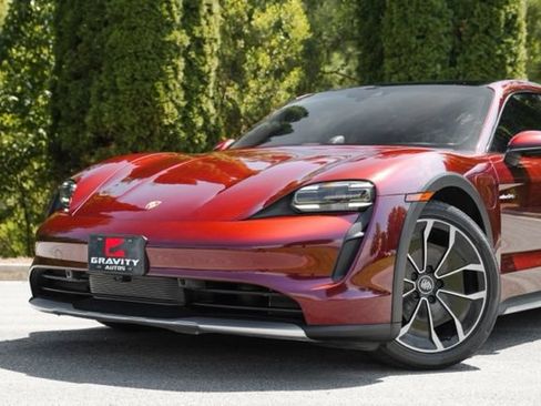Used 2022 Porsche Taycan 4 Cross Turismo w/ Premium Package AWD/4WD image 2