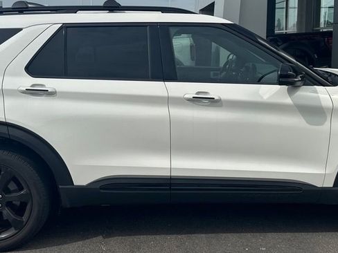 Used 2022 Ford Explorer ST w/ Equipment Group 401A AWD/4WD image 3