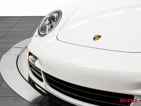 Used 2010 Porsche 911 Turbo AWD/4WD image 13