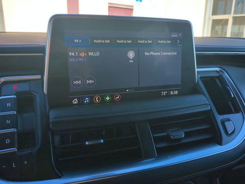 Used 2021 Chevrolet Suburban LT image 22