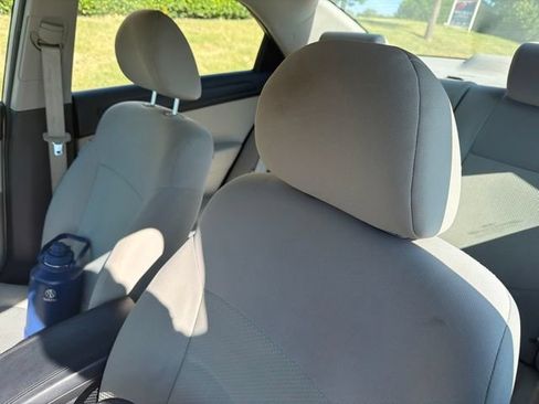 Used 2010 Kia Forte LX w/ Convenience Pkg FWD image 9