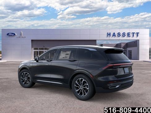 Used 2026 Lincoln Nautilus Premier w/ Equipment Group 102A AWD/4WD image 5