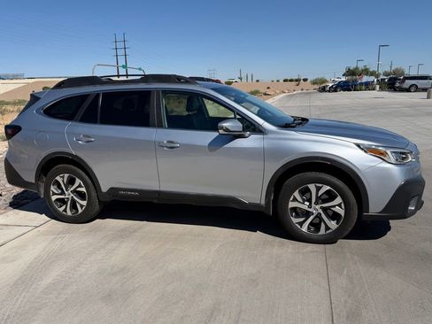 Used 2020 Subaru Outback Limited w/ Popular Package #2 AWD/4WD image 4