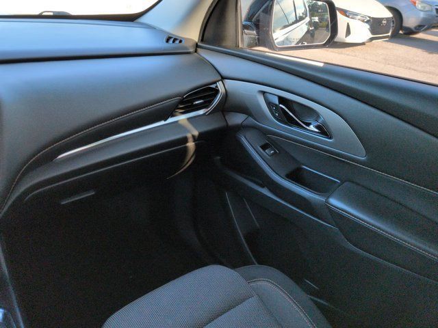 Used 2020 Chevrolet Traverse LT FWD image 16