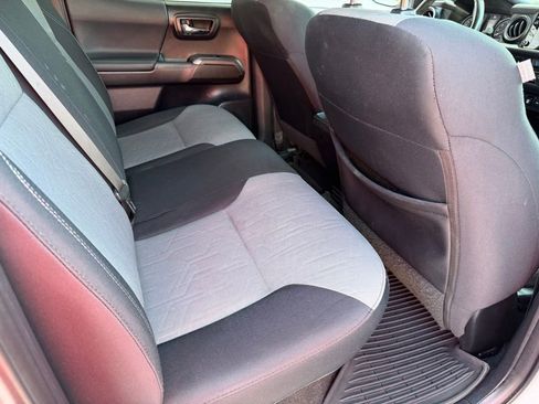 Used 2021 Toyota Tacoma TRD Off-Road w/ Technology Package image 21