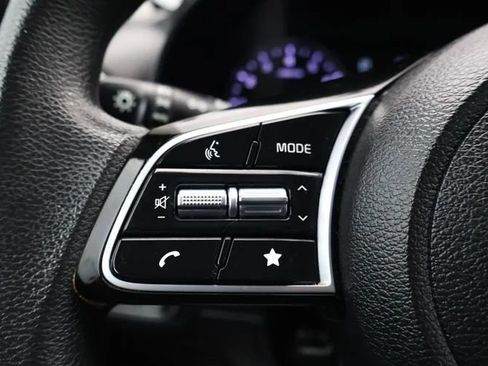 Used 2023 Kia Forte LXS FWD image 23