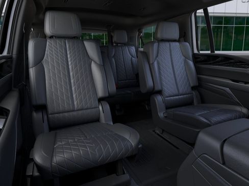 Used 2026 Cadillac Escalade IQL Sport 1 w/ LPO, ONYX Package AWD/4WD image 17