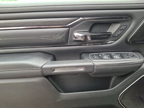 Used 2022 RAM 1500 Limited AWD/4WD image 11