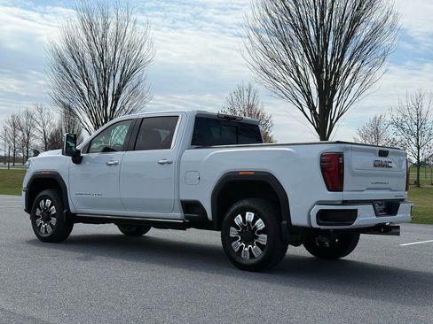 Used 2025 GMC Sierra 3500 Denali w/ Denali Reserve Package AWD/4WD image 5