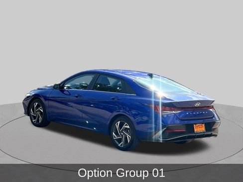 Used 2025 Hyundai Elantra SEL FWD image 3