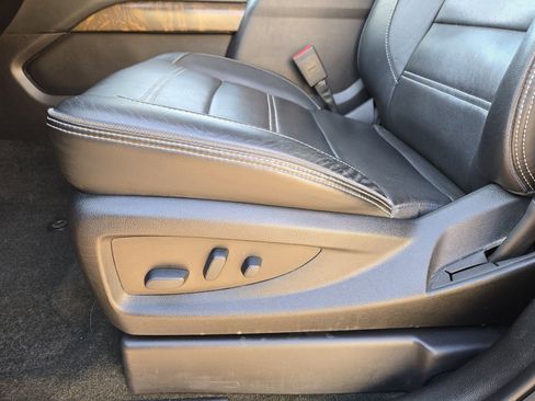 Used 2018 GMC Yukon Denali w/ Denali Ultimate Package image 17