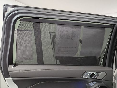 Used 2024 BMW X7 xDrive40i w/ Executive Package image 49