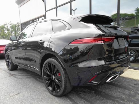 Used 2024 Jaguar F-PACE R-Dynamic S AWD/4WD image 7