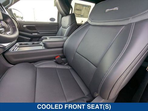 New 2026 Ford Expedition Max Platinum w/ Stealth Appearance Package AWD/4WD image 17