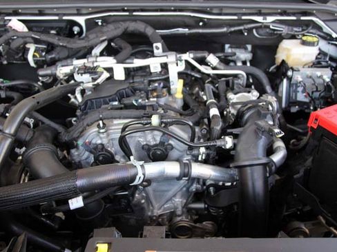 New 2025 Ford Ranger XLT w/ Equipment Group 301A High AWD/4WD image 3