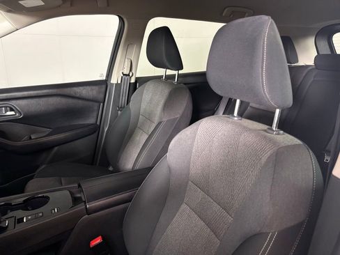 Used 2024 Nissan Rogue SV FWD image 18