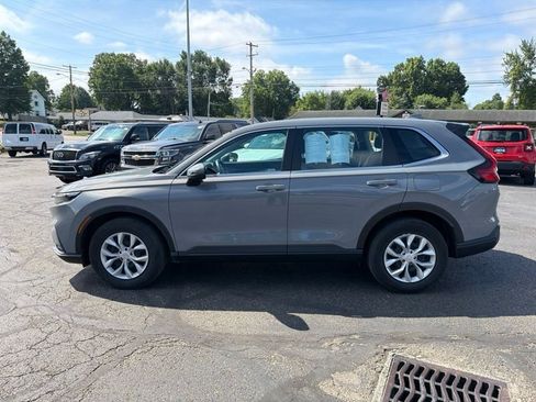 Used 2024 Honda CR-V LX image 4