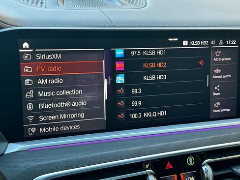 Used 2019 BMW X7 xDrive50i w/ M Sport Package AWD/4WD image 19