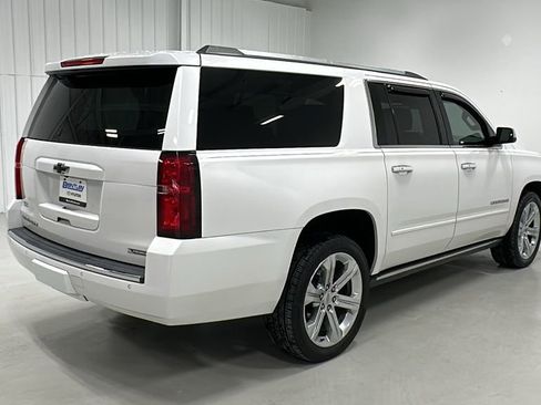 Used 2018 Chevrolet Suburban Premier image 6