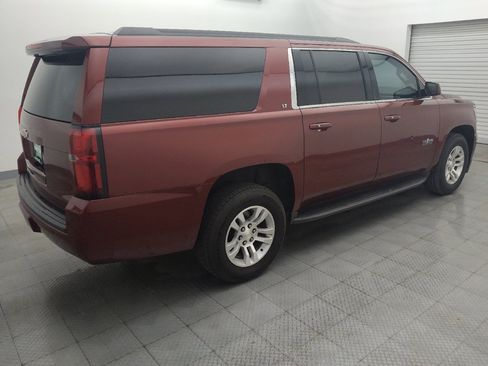 Used 2016 Chevrolet Suburban LT RWD image 10