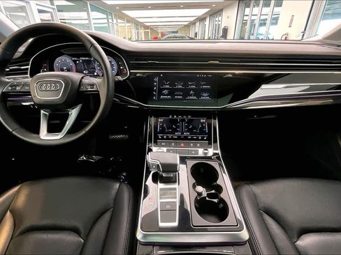 Used 2023 Audi Q7 Premium Plus w/ Premium Plus Package image 16
