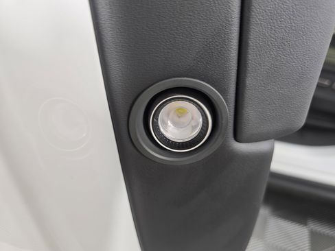 Used 2023 Rivian R1S Adventure image 32