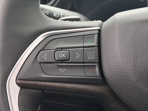 Certified 2026 Jeep Grand Cherokee Altitude AWD/4WD image 22