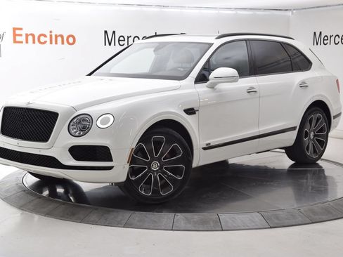 Used 2020 Bentley Bentayga Design Series AWD/4WD image 2