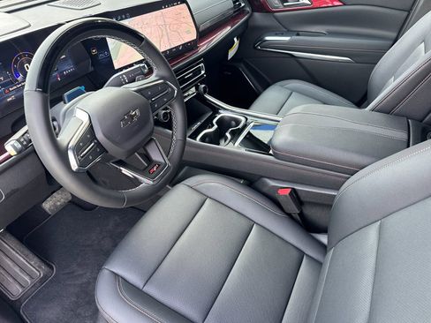 New 2026 Chevrolet Traverse Z71 w/ Enhanced Driving Package AWD/4WD image 10