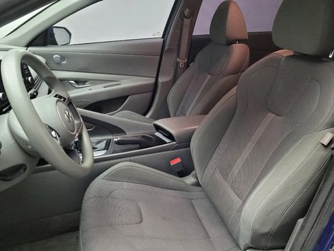 Used 2023 Hyundai Elantra SE FWD image 17