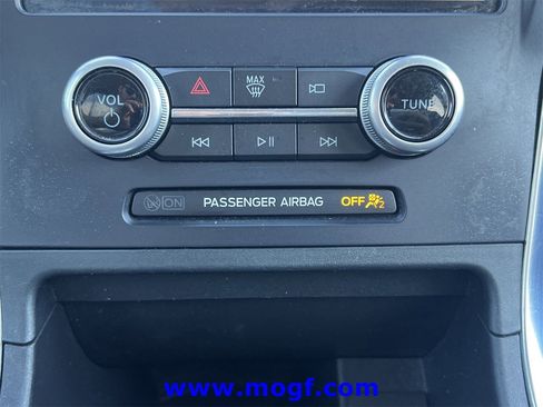 Certified 2022 Ford Edge Titanium image 10