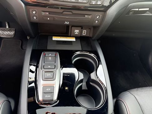 Used 2022 Honda Pilot Black Edition image 17