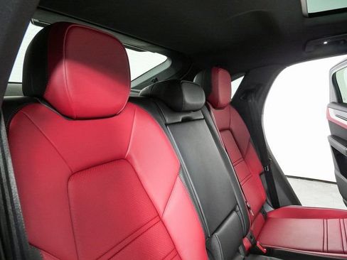 New 2026 Porsche Cayenne Coupe AWD/4WD image 24