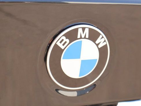 Certified 2025 BMW 330i xDrive Sedan w/ Premium Package AWD/4WD image 25