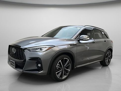 Used 2024 INFINITI QX50 Sport AWD/4WD image 2