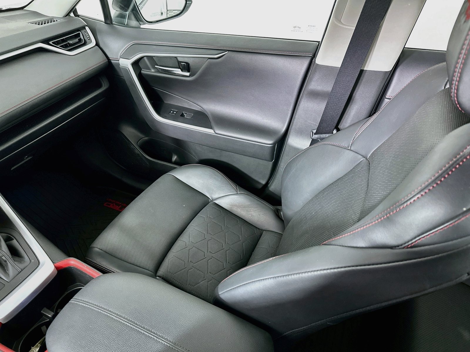 Certified 2023 Toyota RAV4 TRD Off-Road w/ TRD Off-Road Weather Package AWD/4WD image 24
