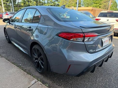 Used 2023 Toyota Corolla SE w/ SE Premium Package FWD image 5