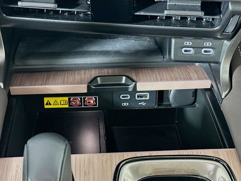 Used 2024 Lexus RX 350 Premium w/ Accessory Package (Z1) image 26