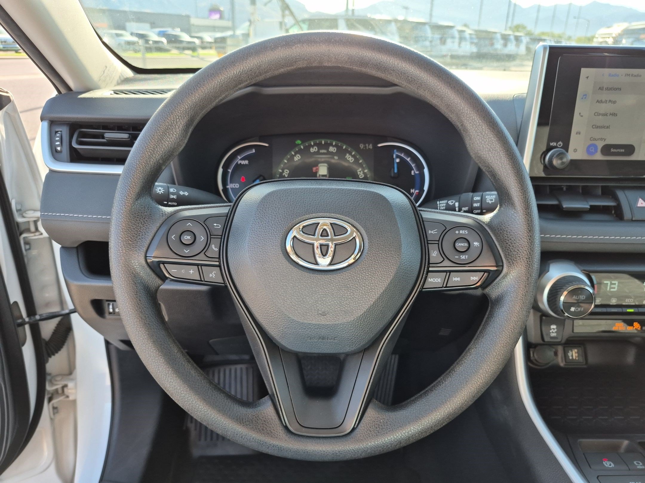 Used 2025 Toyota RAV4 XLE AWD/4WD image 16